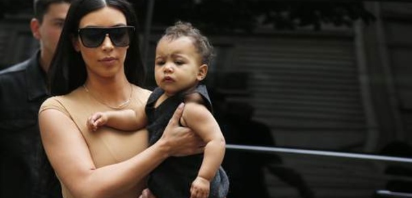 La fille de Kim Kardashian est-elle en danger?