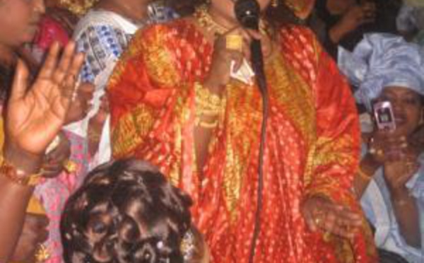 Fatou Guewel « remet » 3 millions FCFA au couple Dramé