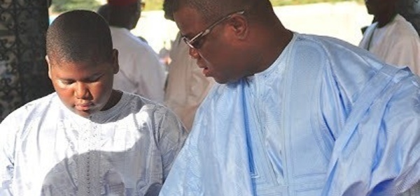Le maire de Ziguinchor Abadoulaye Baldé et son fils à la Tabaski 2013