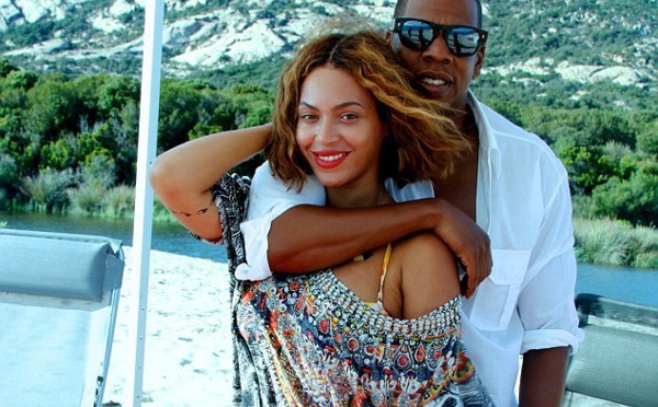 Beyoncé : toujours à Paris, elle s'offre une visite privée du Louvre en famille !