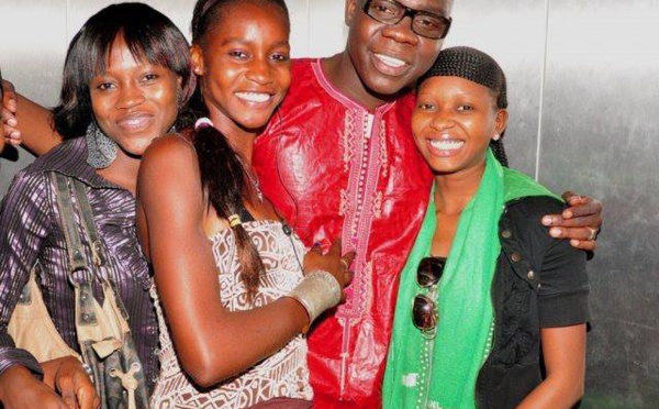 Des fans toutes joyeuses aux ôtés d’AGS