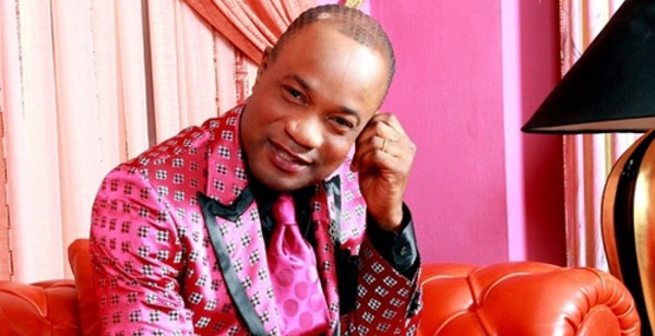 Ebola : Le chanteur Koffi Olomidé arrêté en RDC