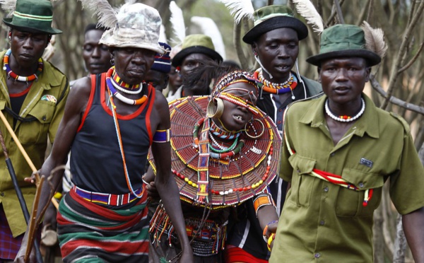 En route pour le mariage!!(c'est au Kenya-photo)