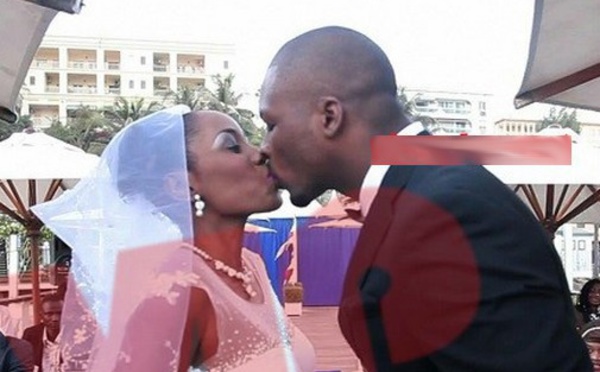 (2) Photos: faux mariage de Queen Biz… Regardez