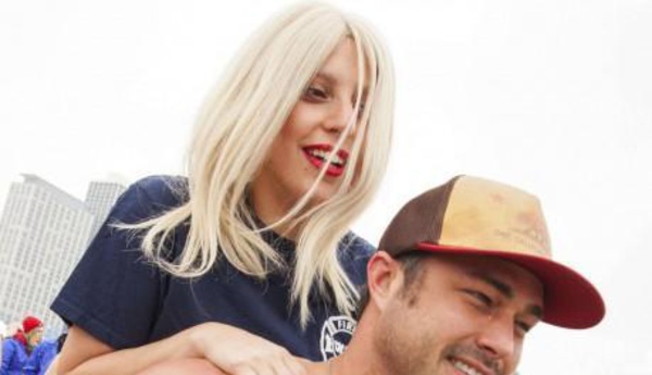 Pourquoi Lady Gaga et son fiancé ont sauté dans l'eau gelée