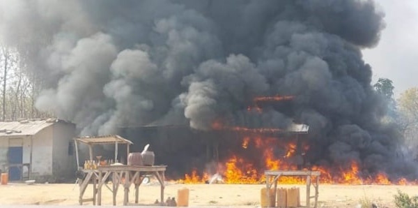 Bénin: 34 morts dans l'incendie d'un dépôt de carburant illégal
