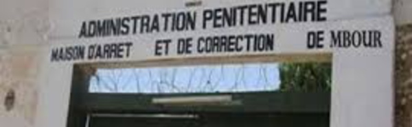 Prison de Mbour : les grévistes de la faim bloquent la…