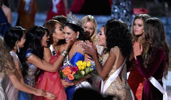 Monumentale erreur à la finale de Miss Univers ! Regardez...