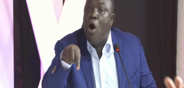 Portrait – Birima Ndiaye chroniqueur à TFM : Chauffeur de salle