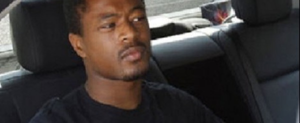 Évra et la maison de sa mère au Sénégal