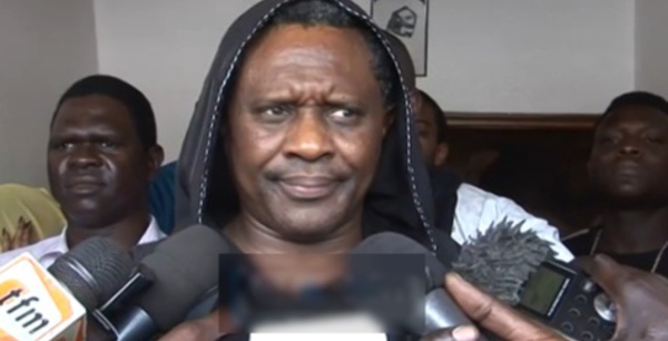 Après Macky Sall, Serigne Modou Kara dédie un Poème au Président Abdoulaye Wade